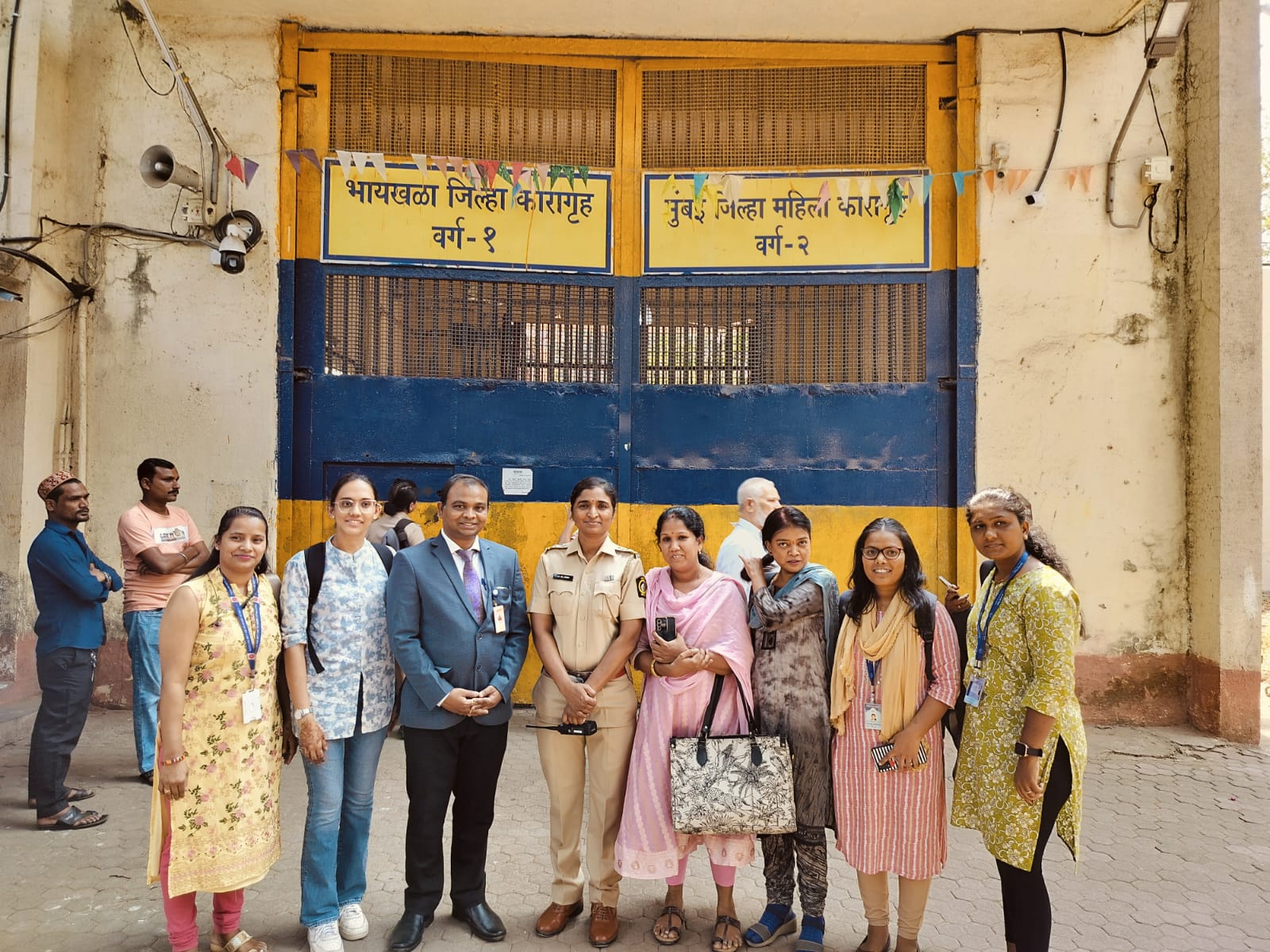Dr. Swapnil S. Choudhary and law student delegation during educational drive outside Byculla District Prison