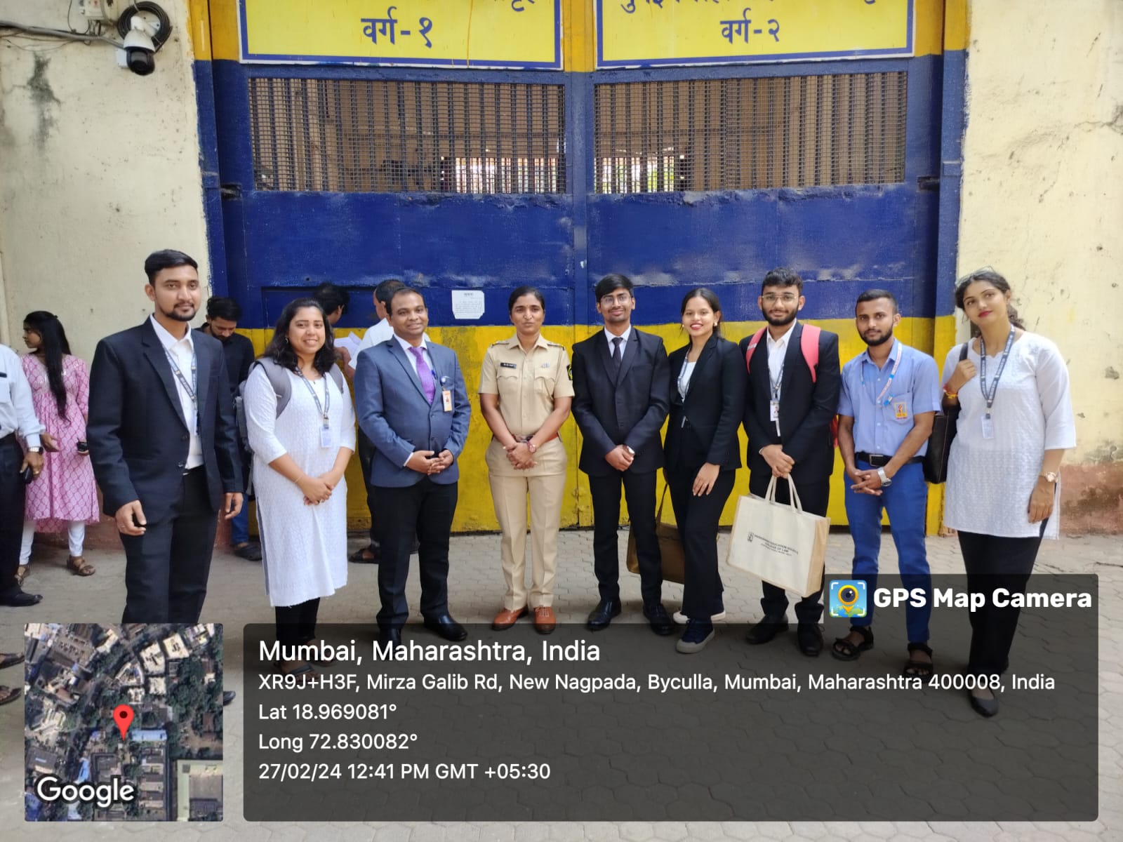 Official visit documentation at Mumbai Central Prison Gate with GPS coordinates