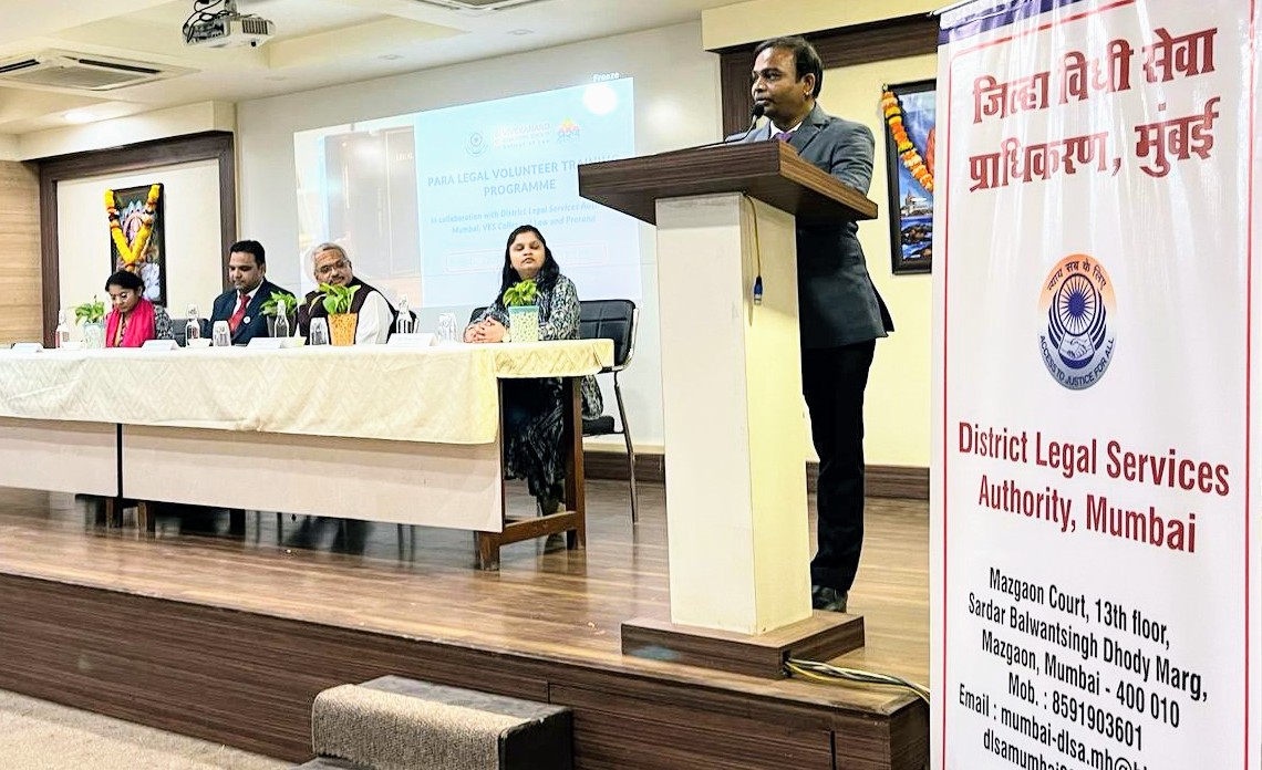Dr. Choudhary addressing participants on Article 39A and Legal Aid